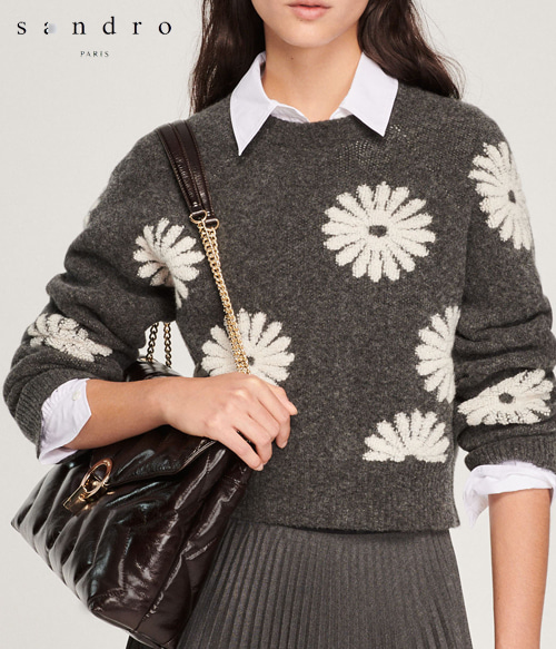 Sandr*(or) Floral Sweater ; 포근하고 부드러워서 입어보고 더욱 반한 스웨터~￦479,000 ;피팅추가