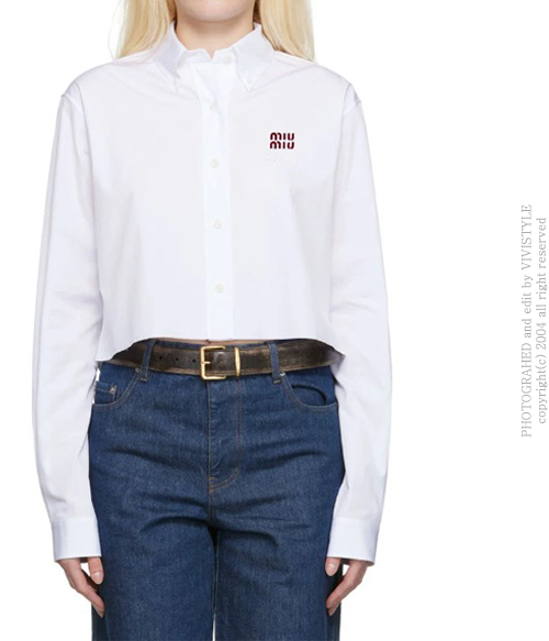 miu mi* crop logo shirts ;상큼 로고로 산뜻한 클린한 크롭 화이트셔츠~~